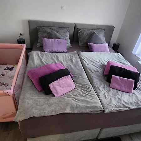 Ferienwohnung Oniks Lipik Exterior foto